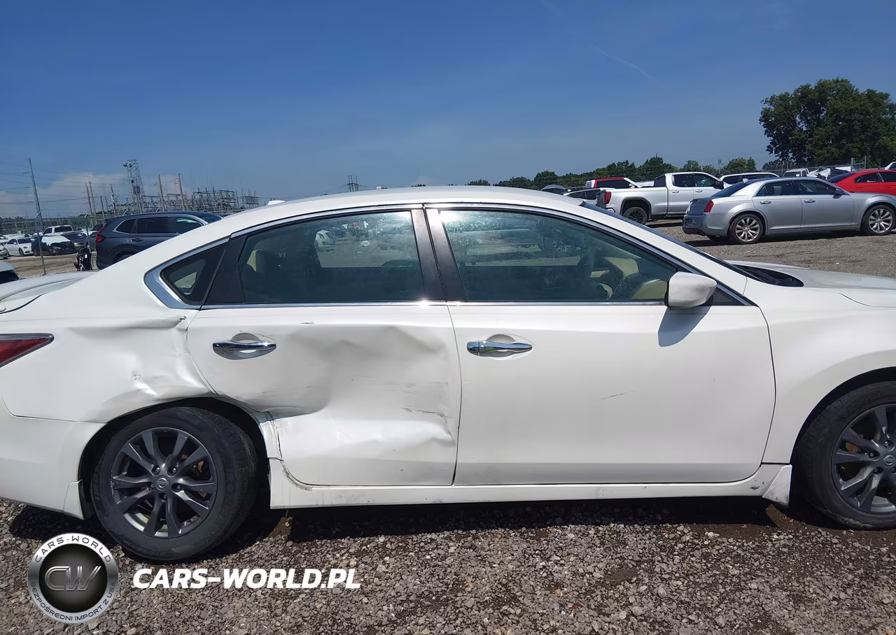 2015 Nissan Altima 2.5 S VIN:1N4AL3AP0FC421514 - 14