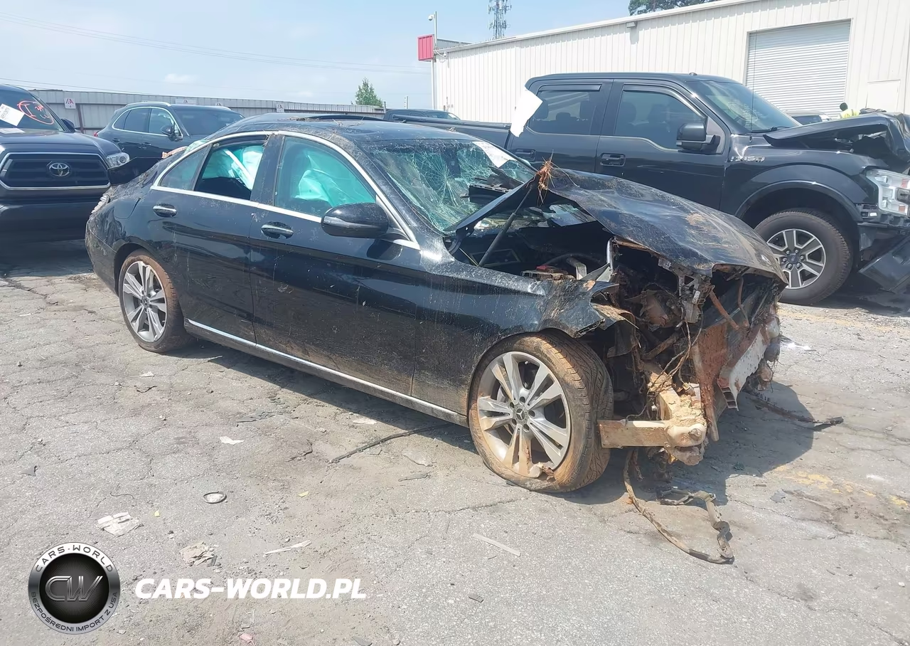 2019 Mercedes-Benz C 300