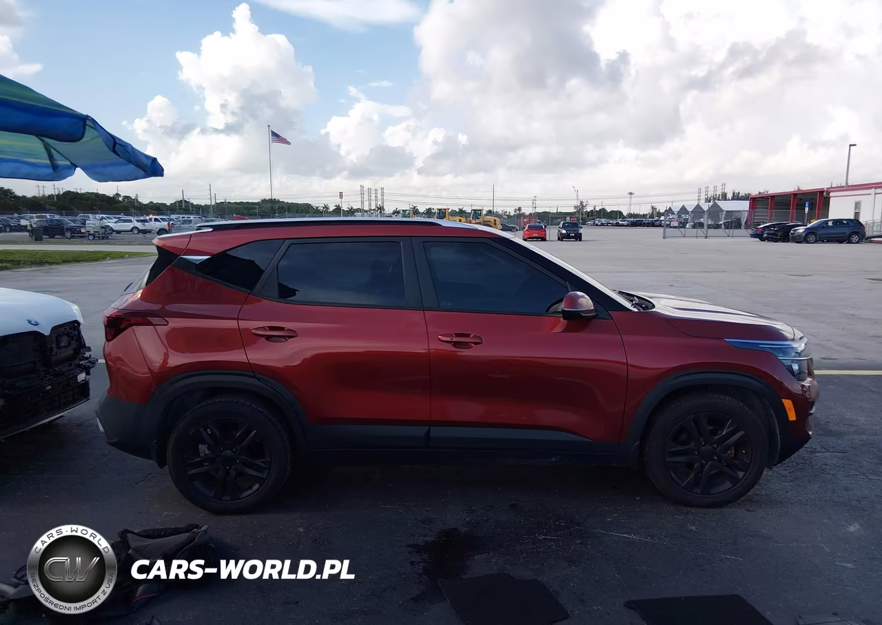 2023 Kia Seltos S VIN:KNDEU2AA9P7378445 - 13