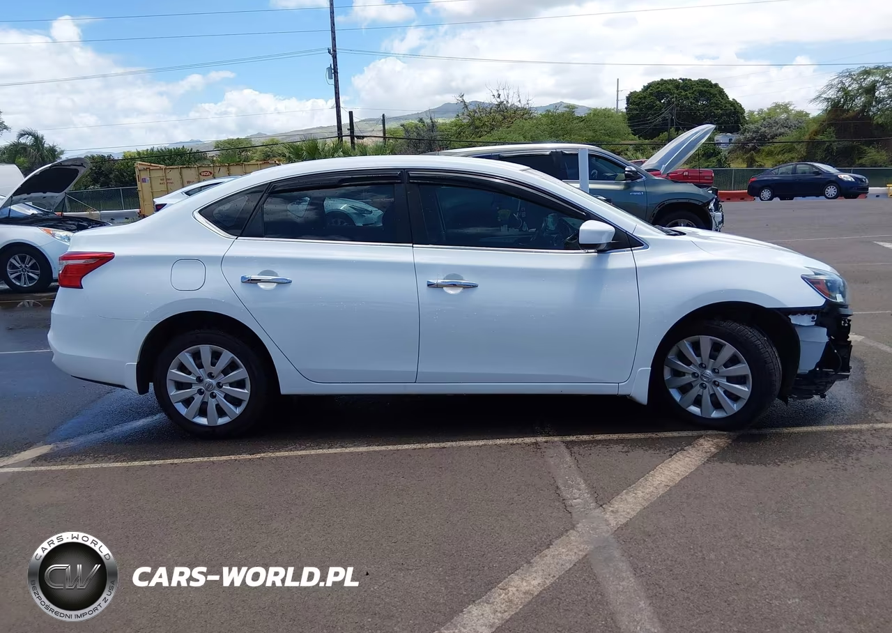 2018 Nissan Sentra S VIN:3N1AB7AP3JY317445 - 13