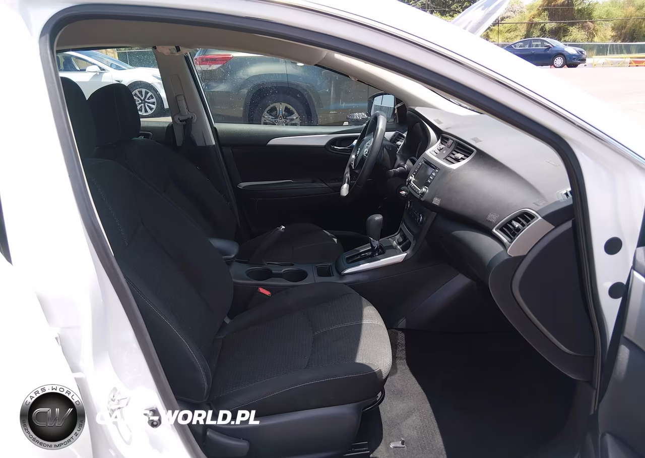 2018 Nissan Sentra S VIN:3N1AB7AP3JY317445 - 5
