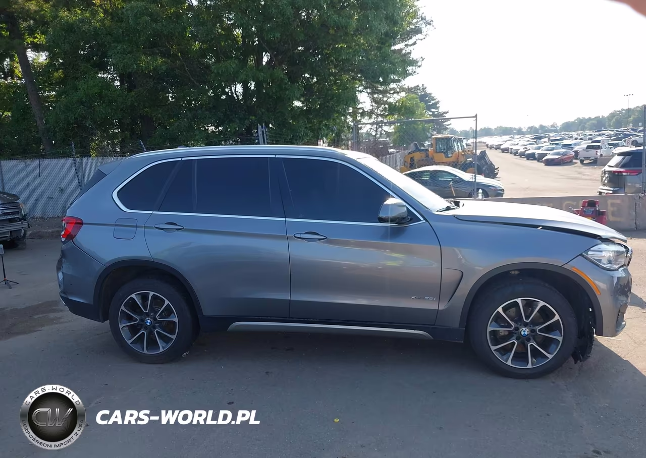 2018 BMW X5 xDrive35I VIN:5UXKR0C58J0Y01765 - 13