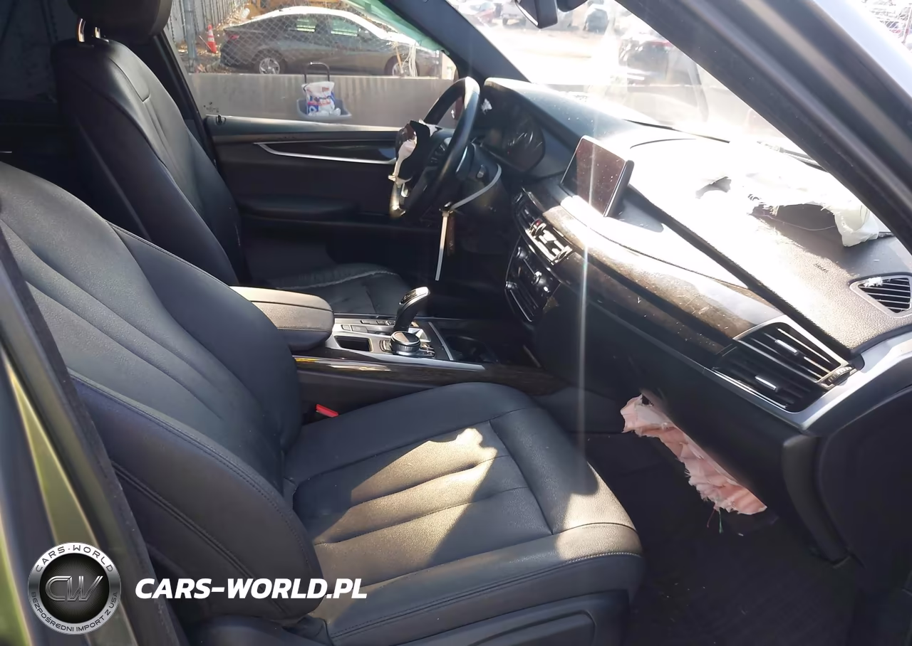 2018 BMW X5 xDrive35I VIN:5UXKR0C58J0Y01765 - 5