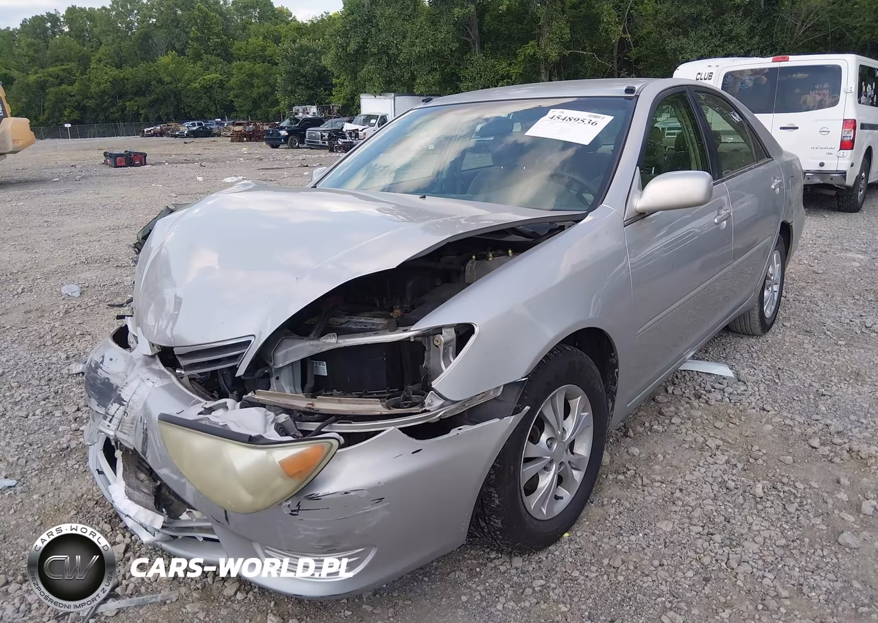 2005 Toyota Camry Le VIN:4T1BE32K85U592981 - 2