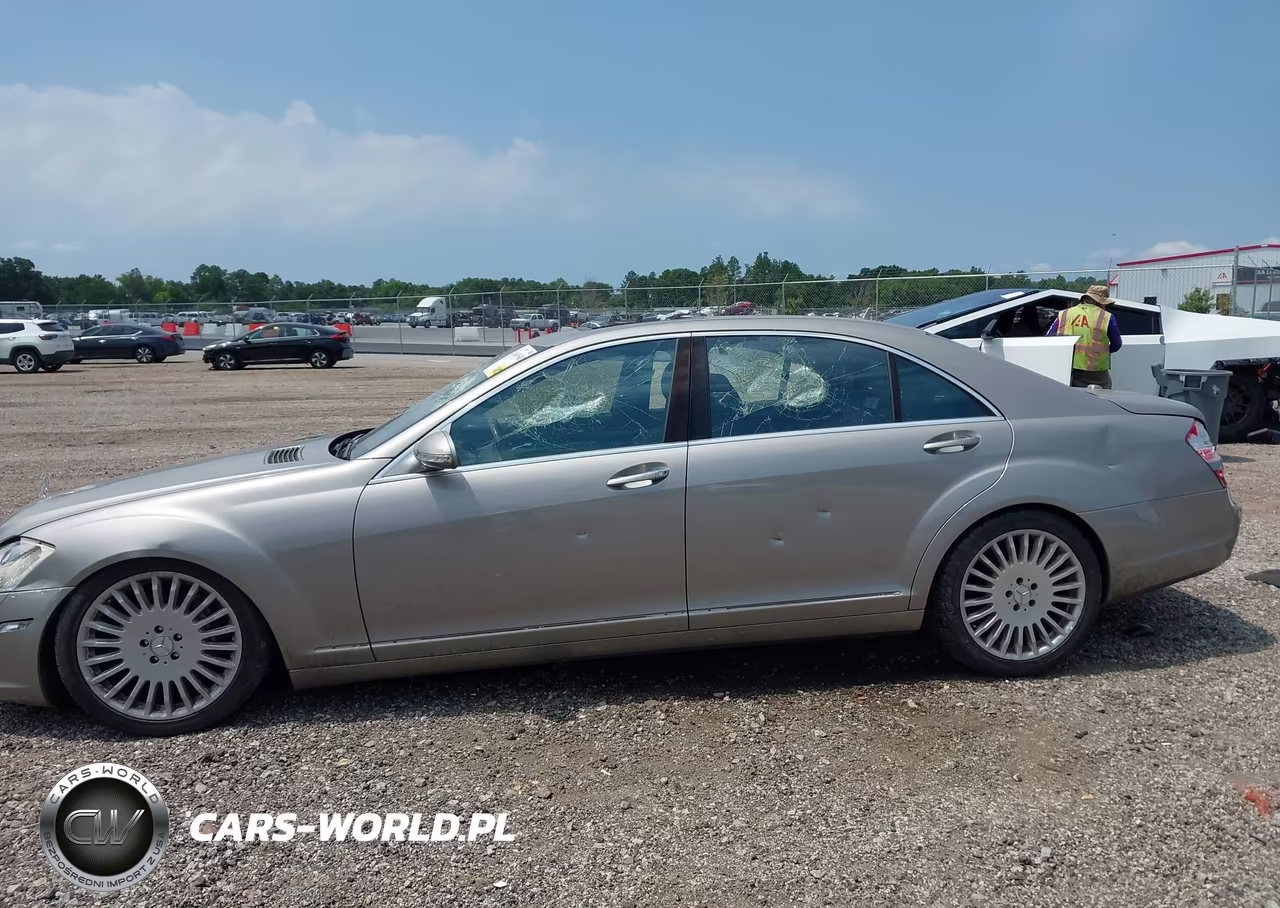 2007 Mercedes-Benz S 550 VIN:WDDNG71X27A046087 - 13