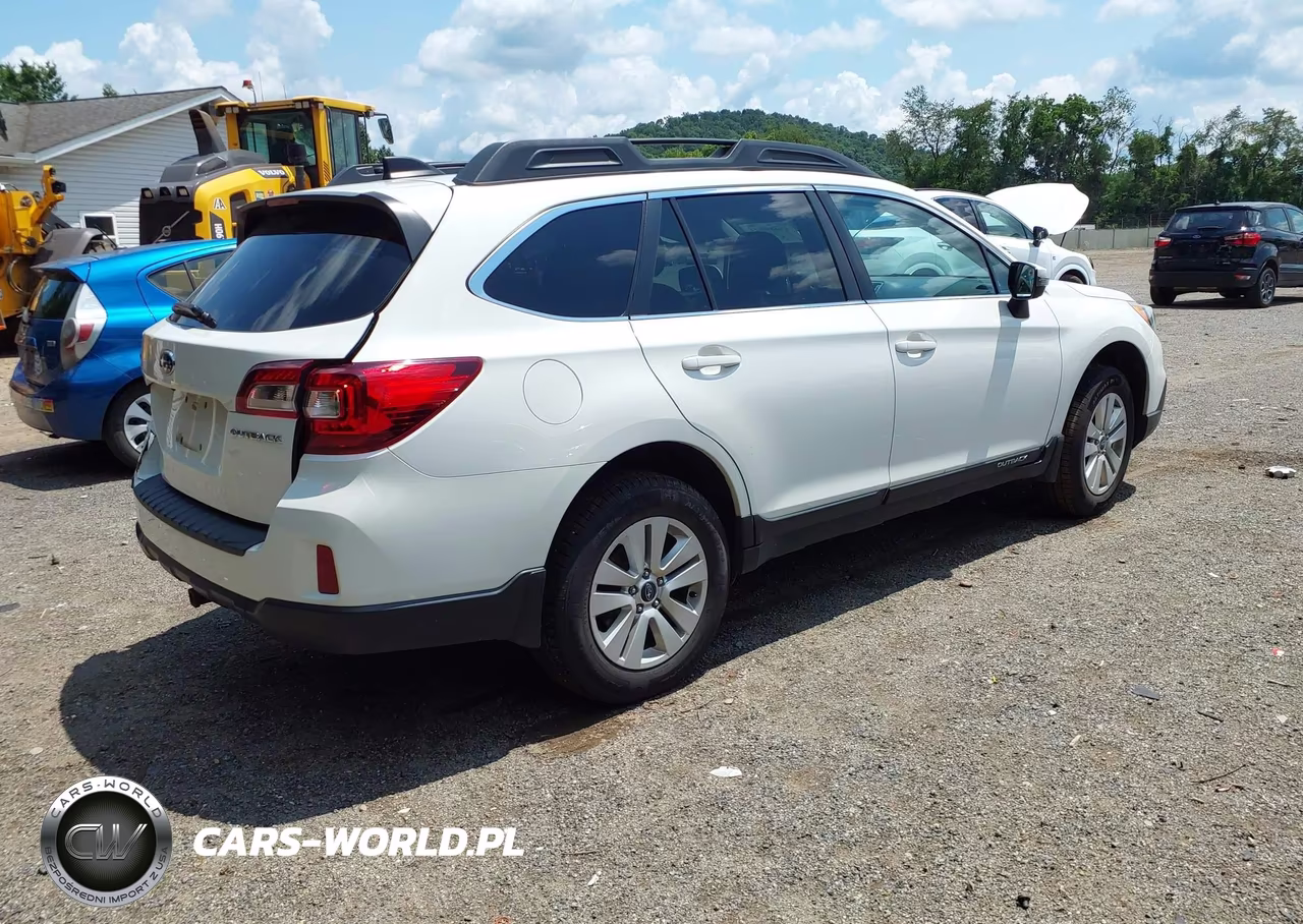 2016 Subaru Outback 2.5I Premium VIN:4S4BSBFC6G3332223 - 4