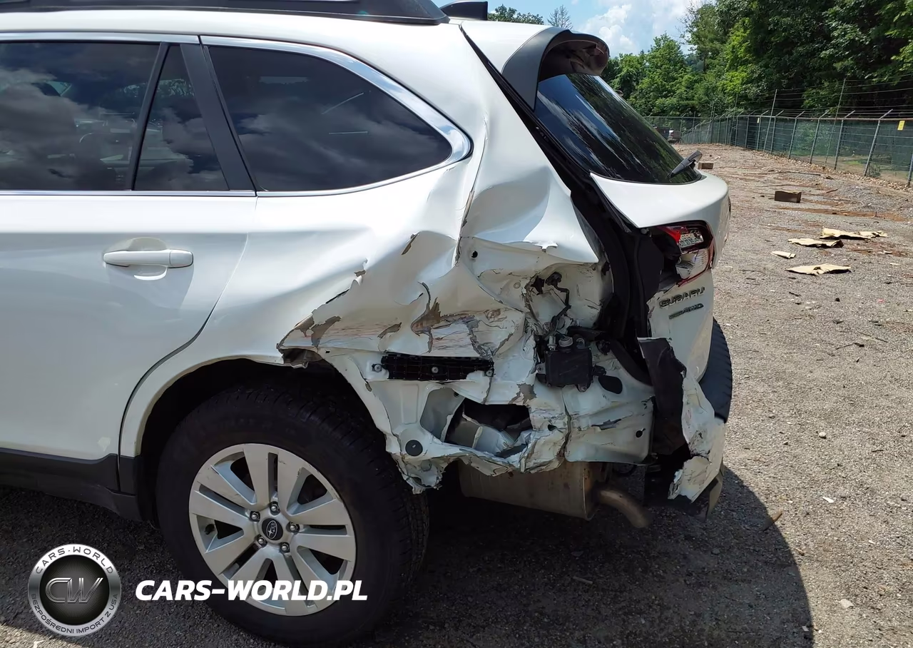 2016 Subaru Outback 2.5I Premium VIN:4S4BSBFC6G3332223 - 6