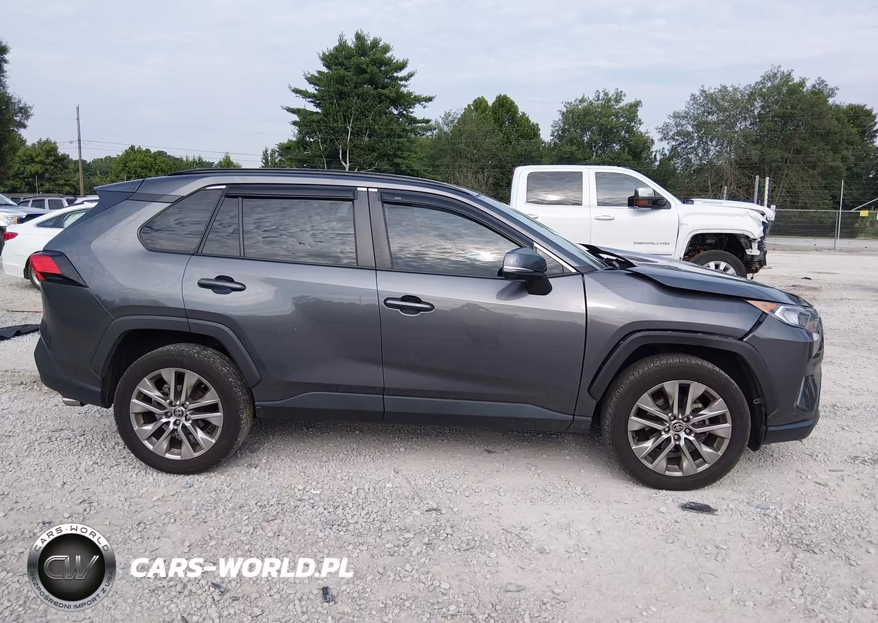 2021 Toyota Rav4 Xle Premium VIN:2T3C1RFV5MC126245 - 13