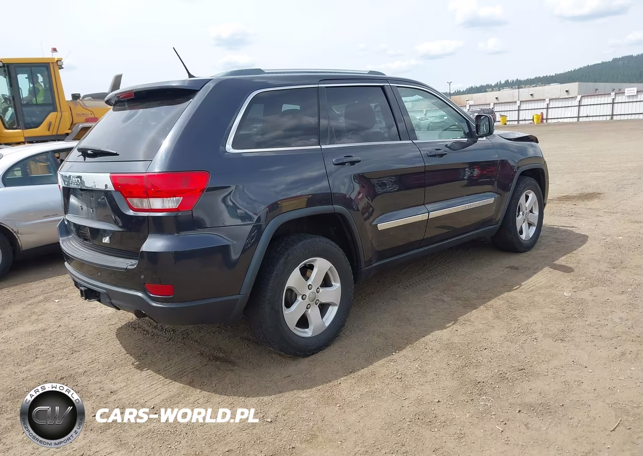 2012 Jeep Grand Cherokee Laredo VIN:1C4RJFAG5CC285347 - 4