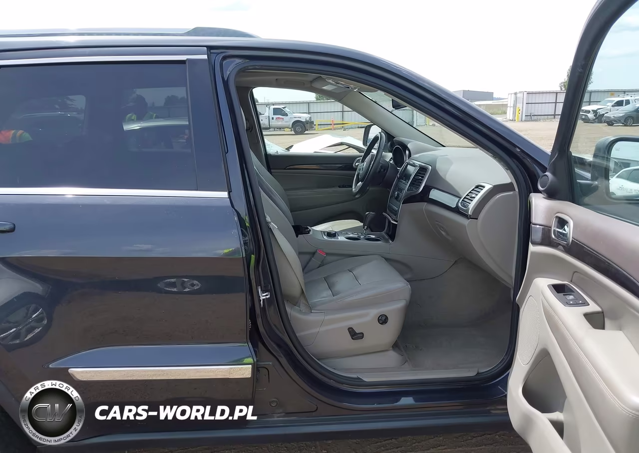 2012 Jeep Grand Cherokee Laredo VIN:1C4RJFAG5CC285347 - 5
