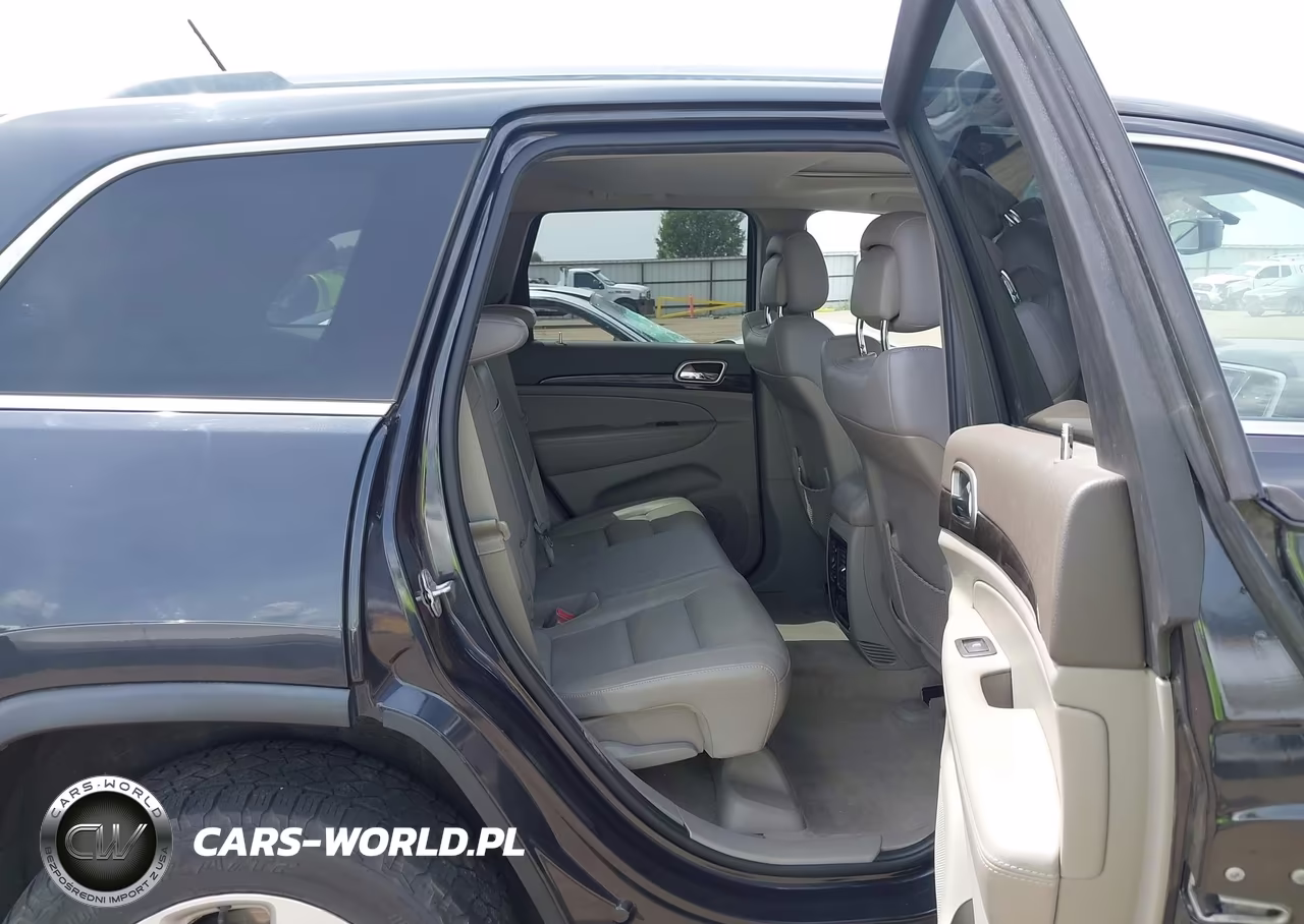 2012 Jeep Grand Cherokee Laredo VIN:1C4RJFAG5CC285347 - 8