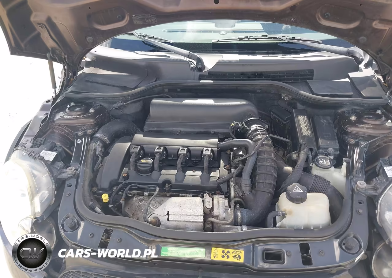 2010 Mini Cooper S Clubman VIN:WMWMM3C52ATZ33216 - 10