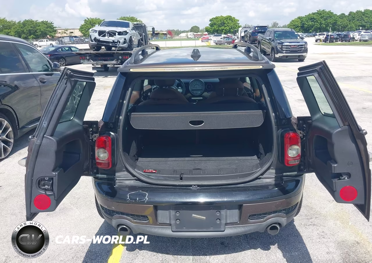 2010 Mini Cooper S Clubman VIN:WMWMM3C52ATZ33216 - 13