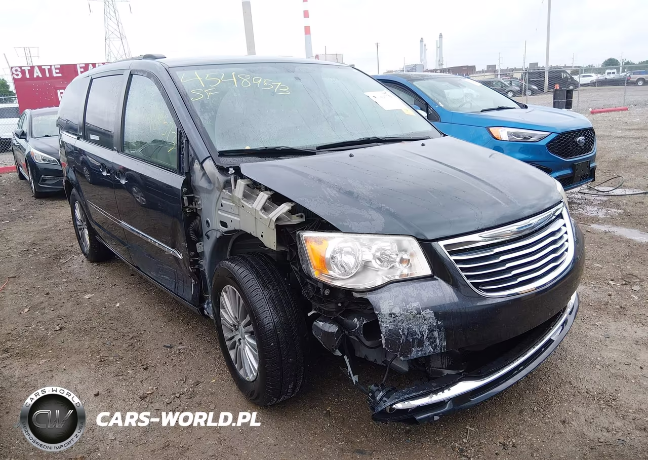 2014 Chrysler Town & Country Touring-L