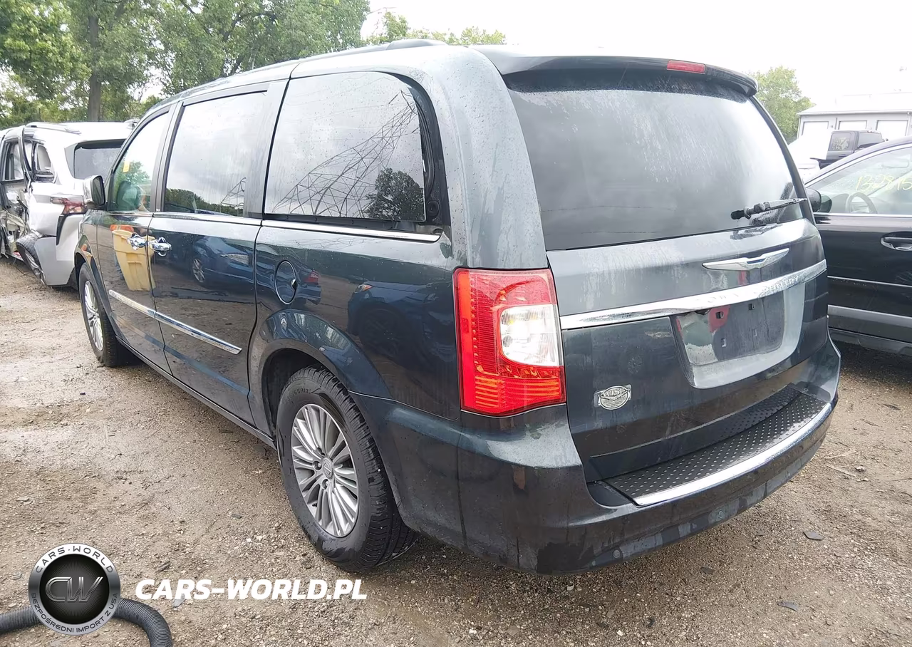 2014 Chrysler Town & Country Touring-L VIN:2C4RC1CG0ER307257 - 3
