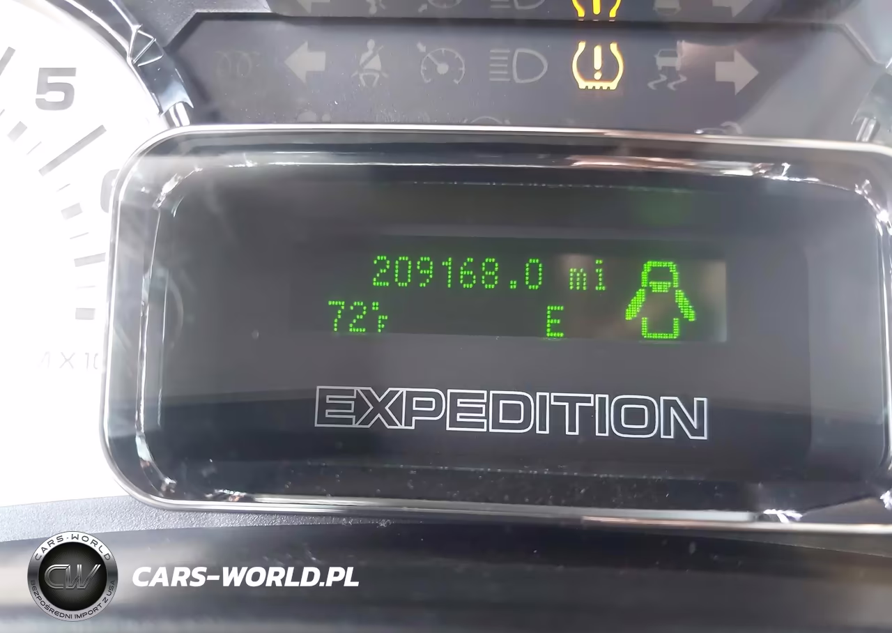 2011 Ford Expedition El Xlt VIN:1FMJK1J57BEF45824 - 16