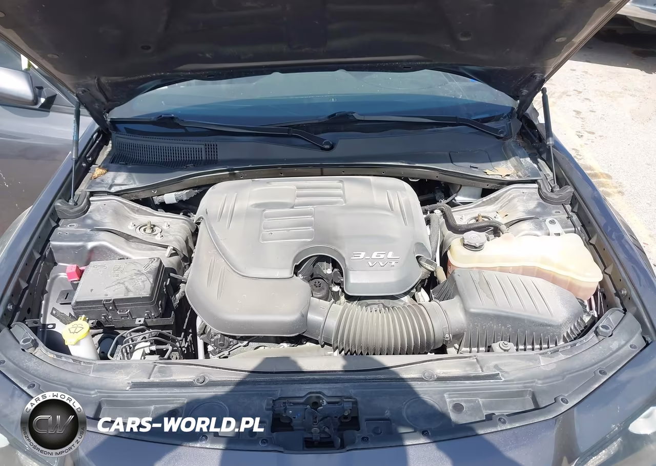2023 Chrysler 300 300S VIN:2C3CCABG8PH541960 - 10