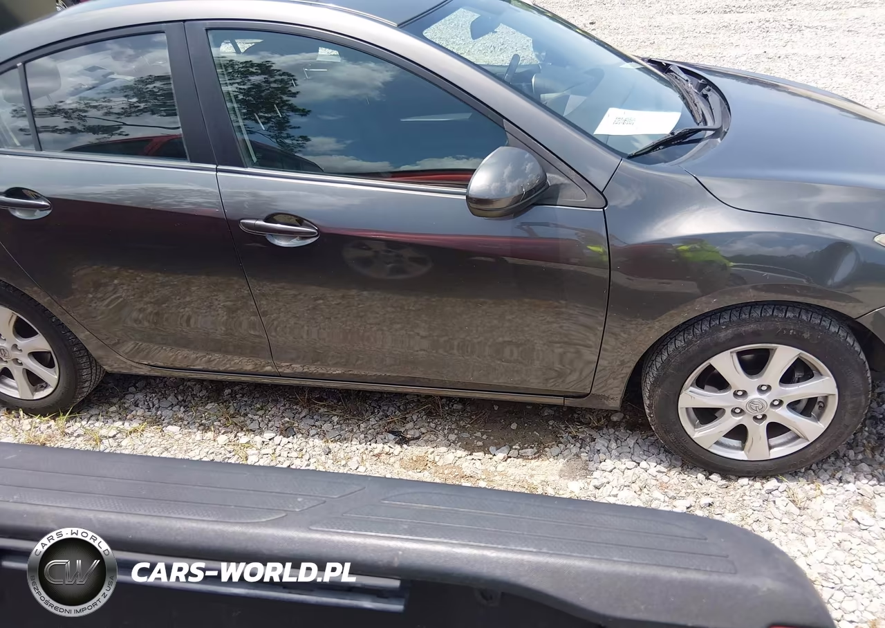 2011 Mazda Mazda3 I Touring VIN:JM1BL1VF9B1413812 - 13