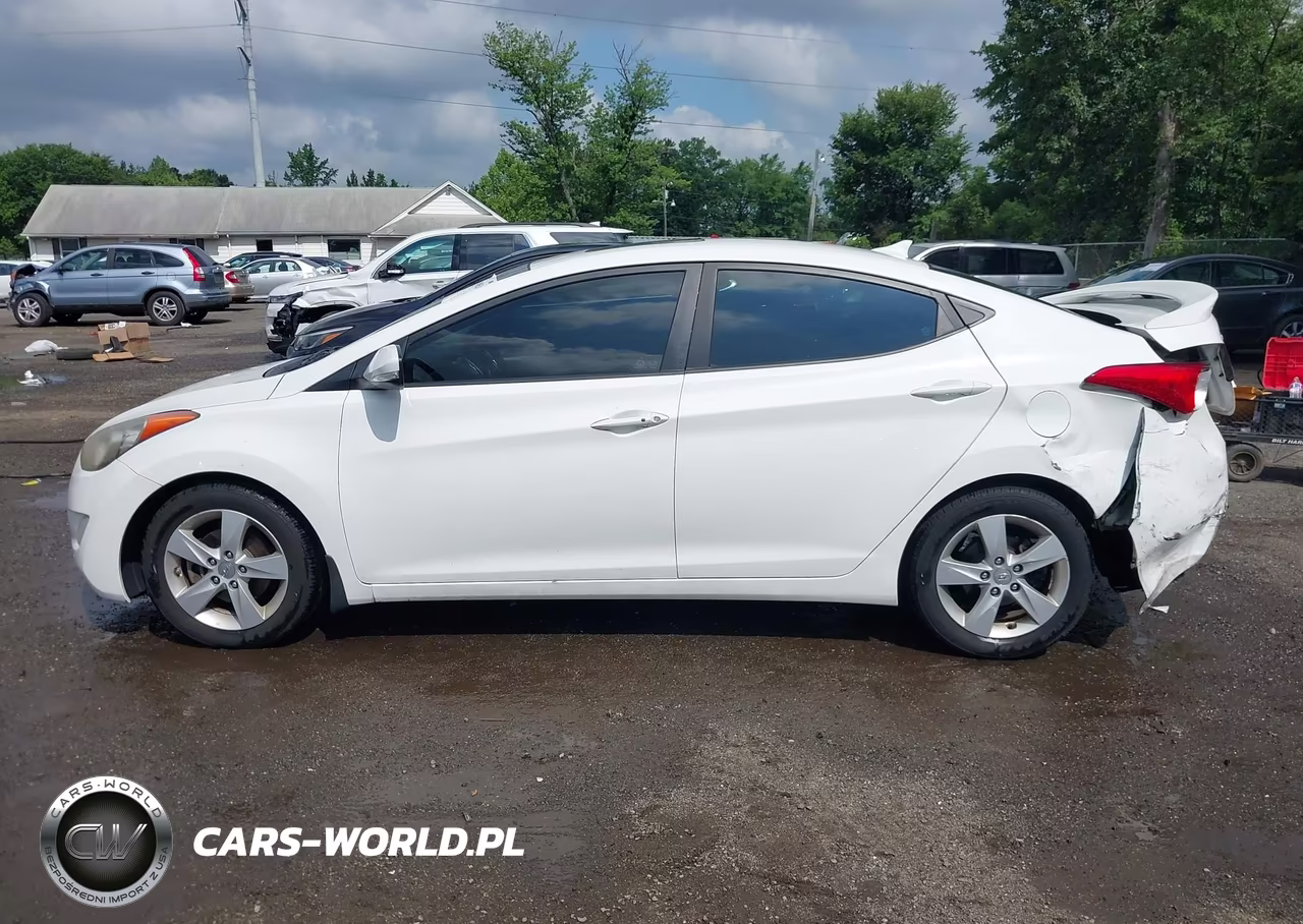 2013 Hyundai Elantra Limited VIN:5NPDH4AE9DH401812 - 14