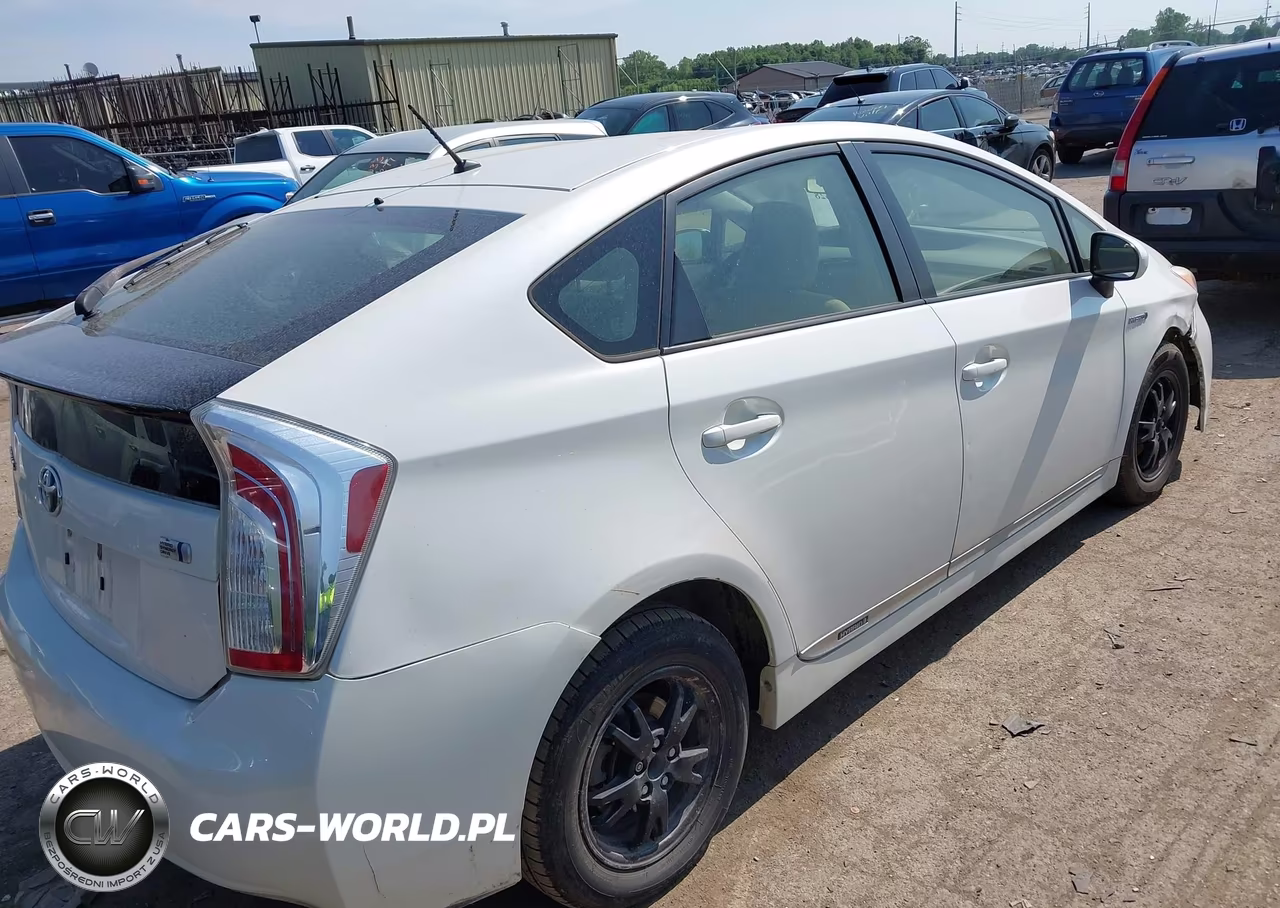 2012 Toyota Prius Two VIN:JTDKN3DU3C5471575 - 4