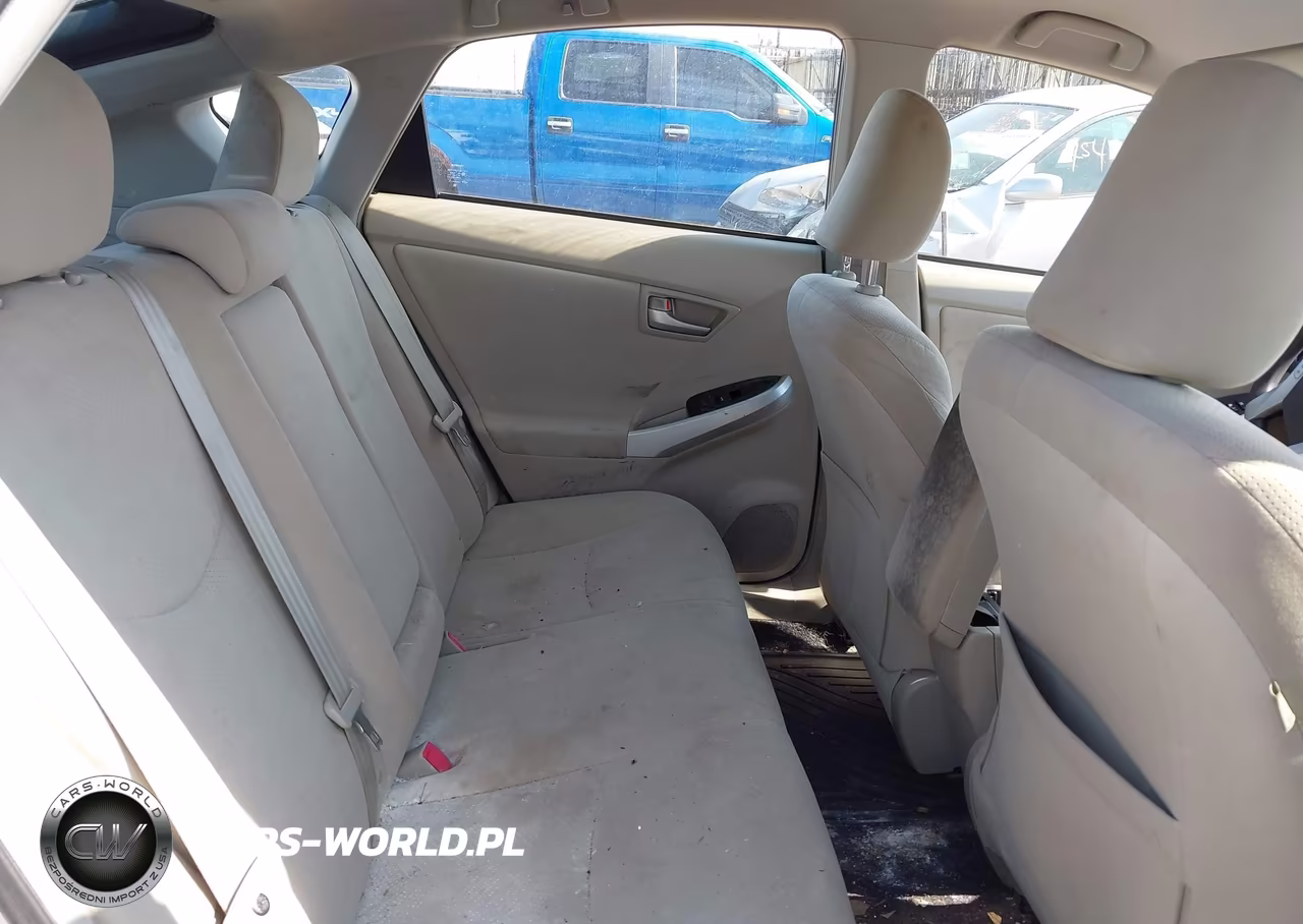2012 Toyota Prius Two VIN:JTDKN3DU3C5471575 - 8