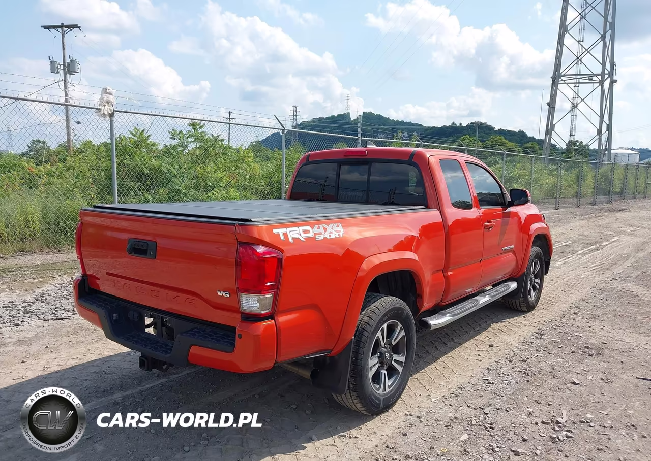 2016 Toyota Tacoma Trd Sport VIN:5TFSZ5AN5GX024074 - 4