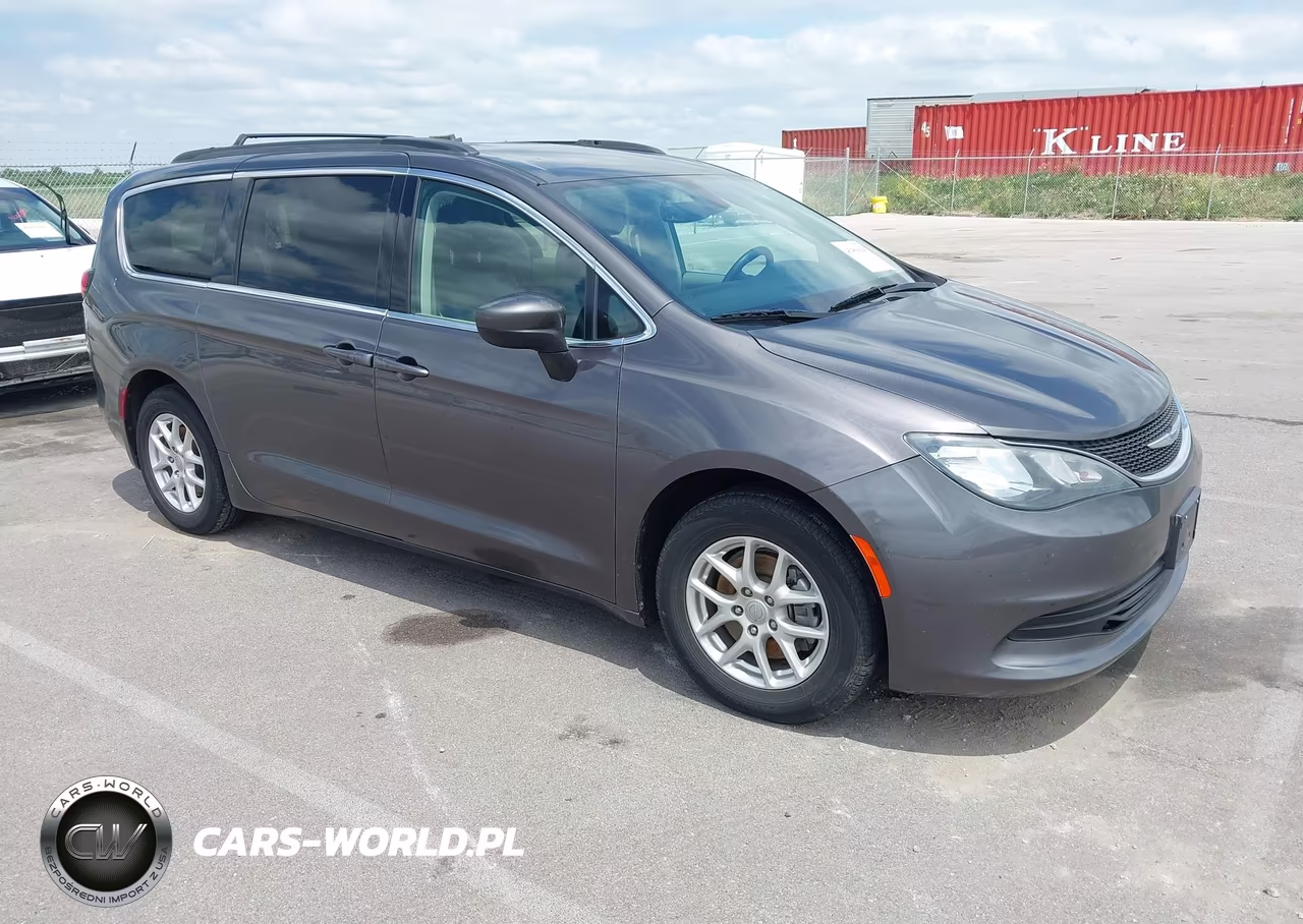 2020 Chrysler Voyager Lxi