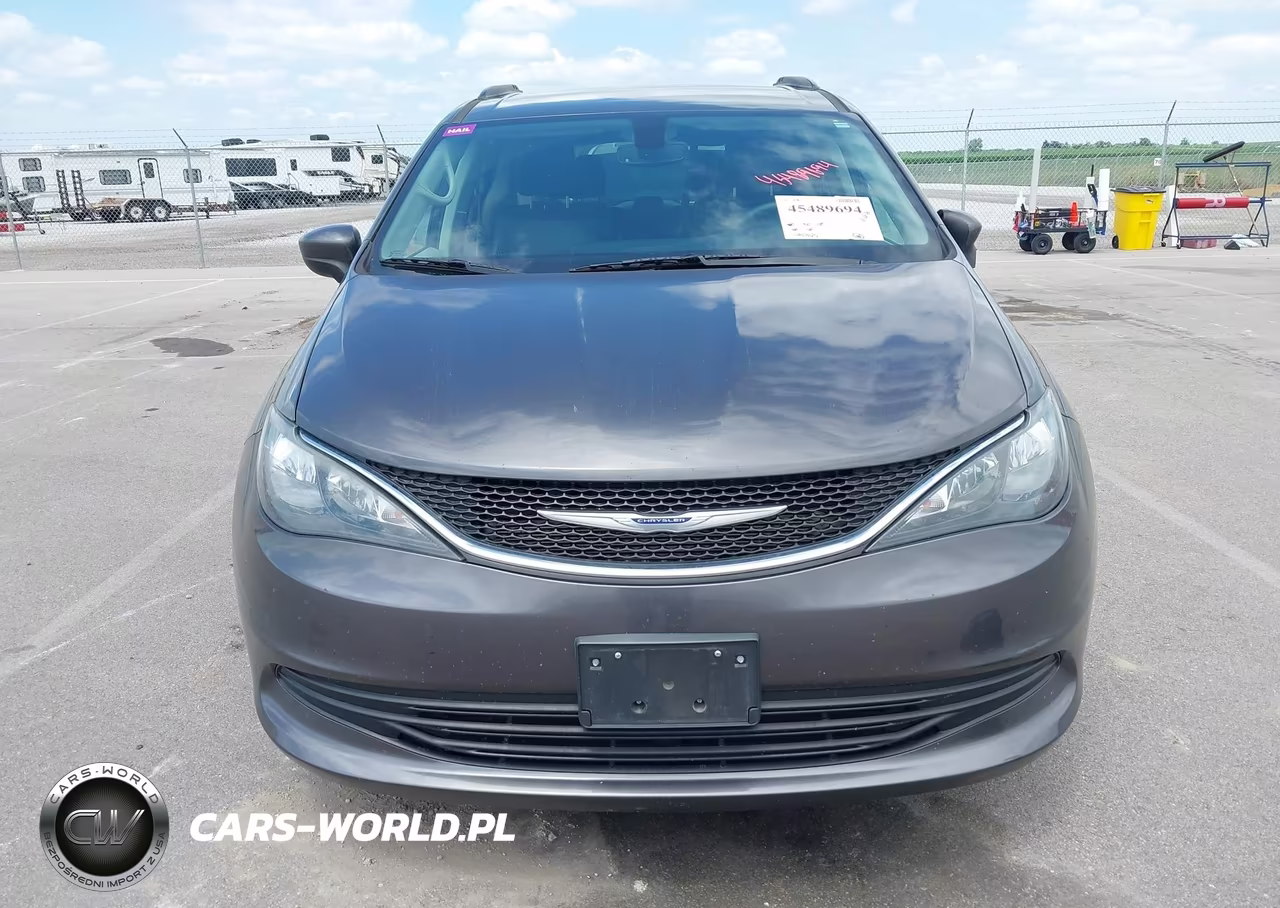 2020 Chrysler Voyager Lxi VIN:2C4RC1DG9LR195652 - 12