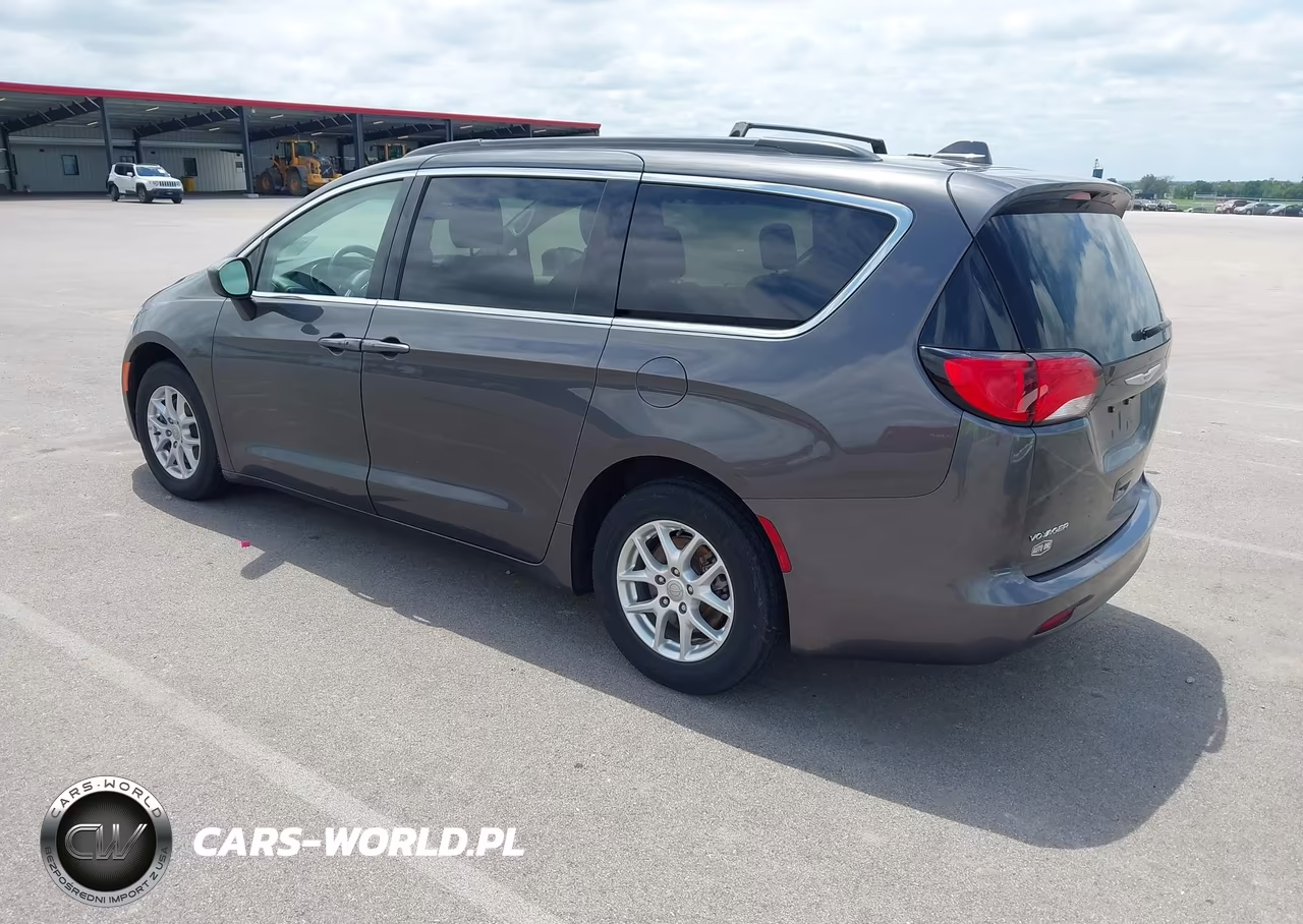 2020 Chrysler Voyager Lxi VIN:2C4RC1DG9LR195652 - 3