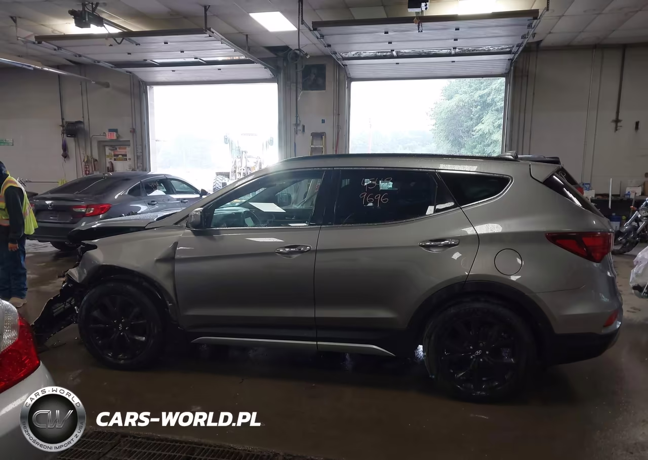 2017 Hyundai Santa Fe Sport 2.0T Ultimate VIN:5XYZWDLA2HG437831 - 14