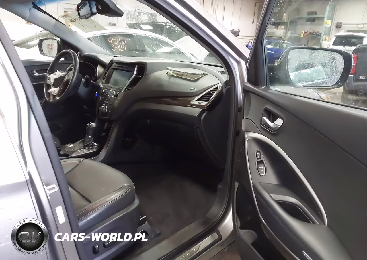 2017 Hyundai Santa Fe Sport 2.0T Ultimate VIN:5XYZWDLA2HG437831 - 5