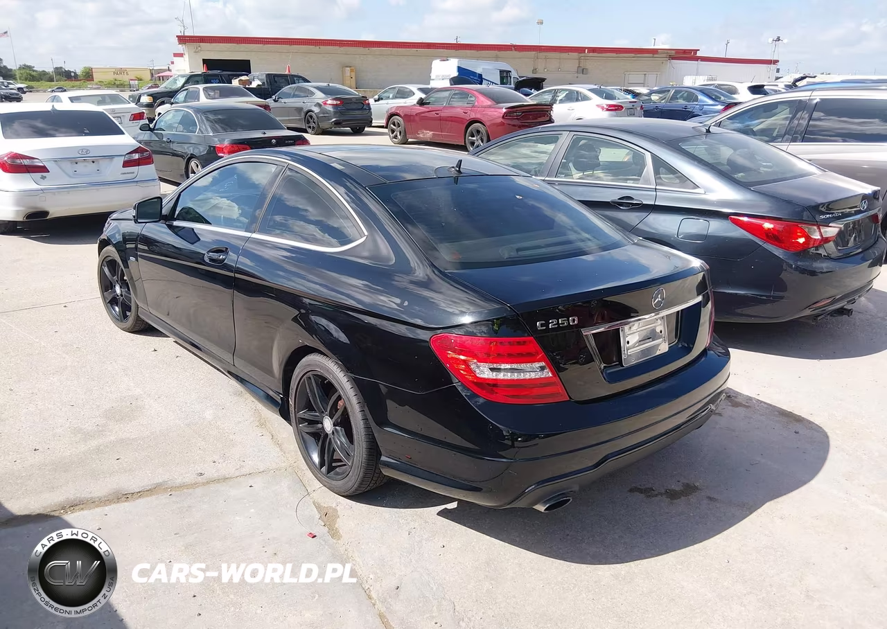 2012 Mercedes-Benz C 250 VIN:WDDGJ4HB5CF847483 - 3