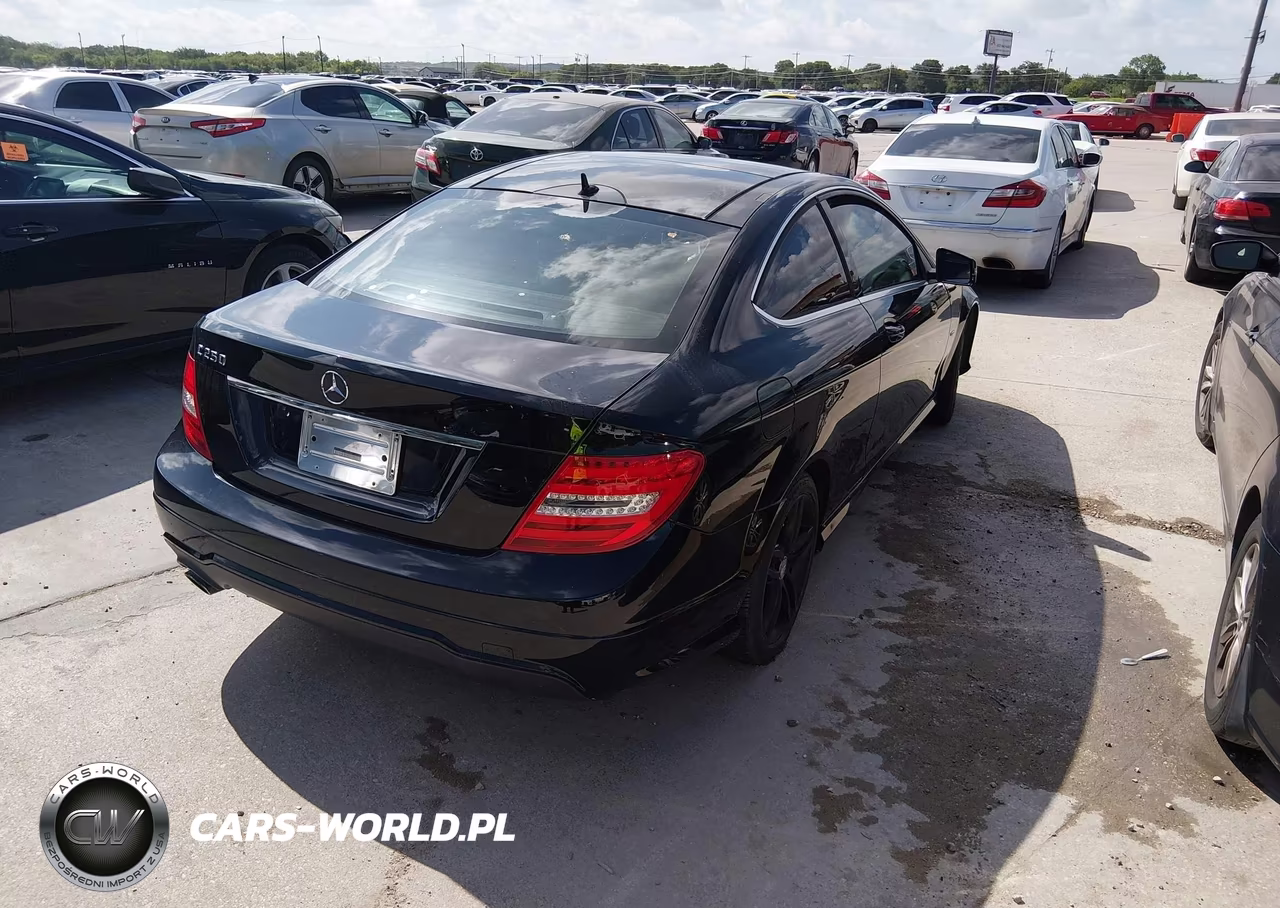 2012 Mercedes-Benz C 250 VIN:WDDGJ4HB5CF847483 - 4
