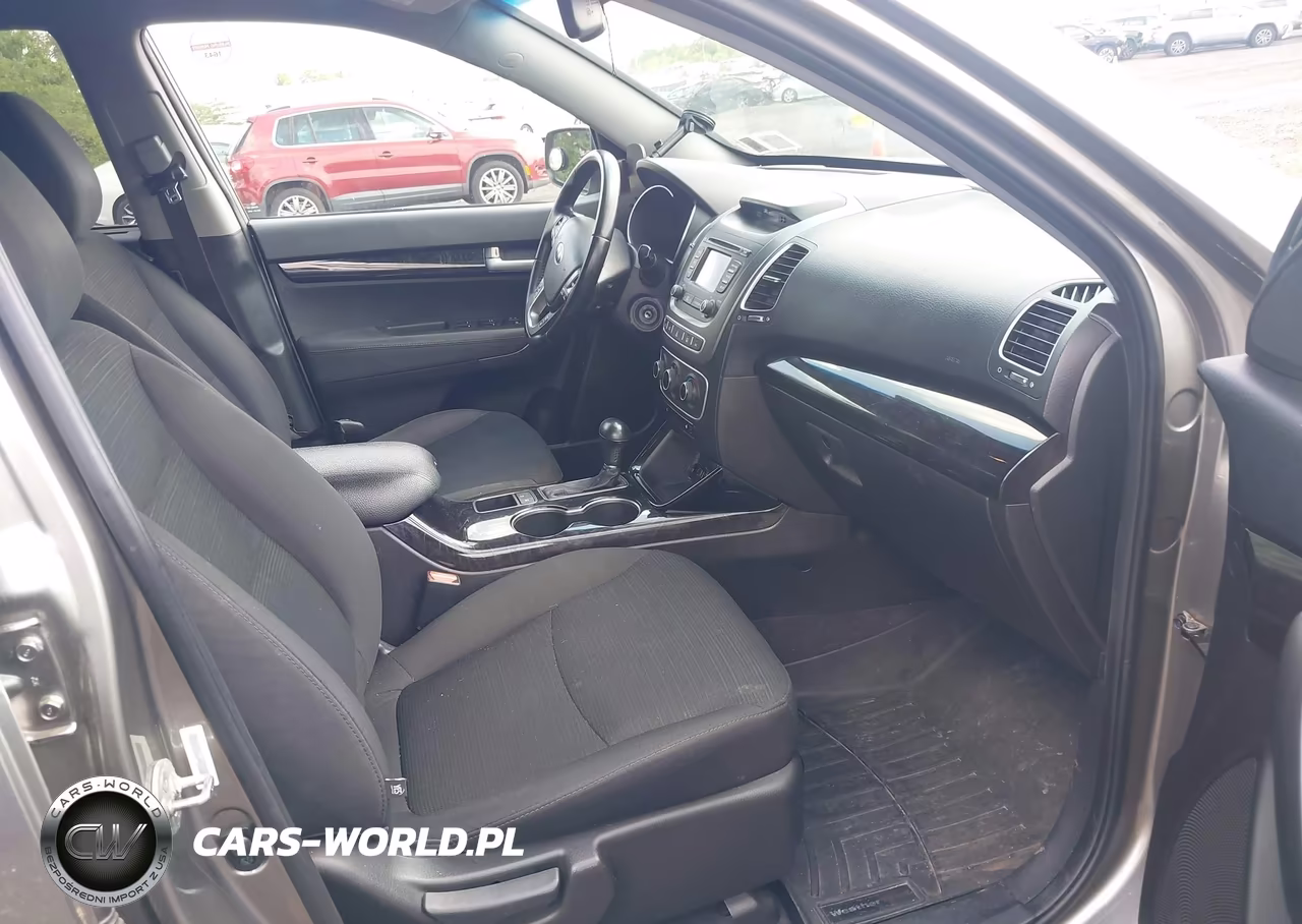 2015 Kia Sorento Lx VIN:5XYKTDA68FG583043 - 5