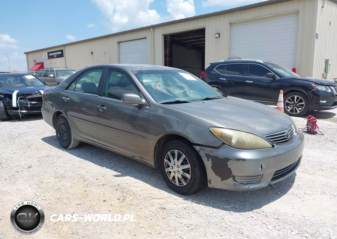 2005 Toyota Camry Le