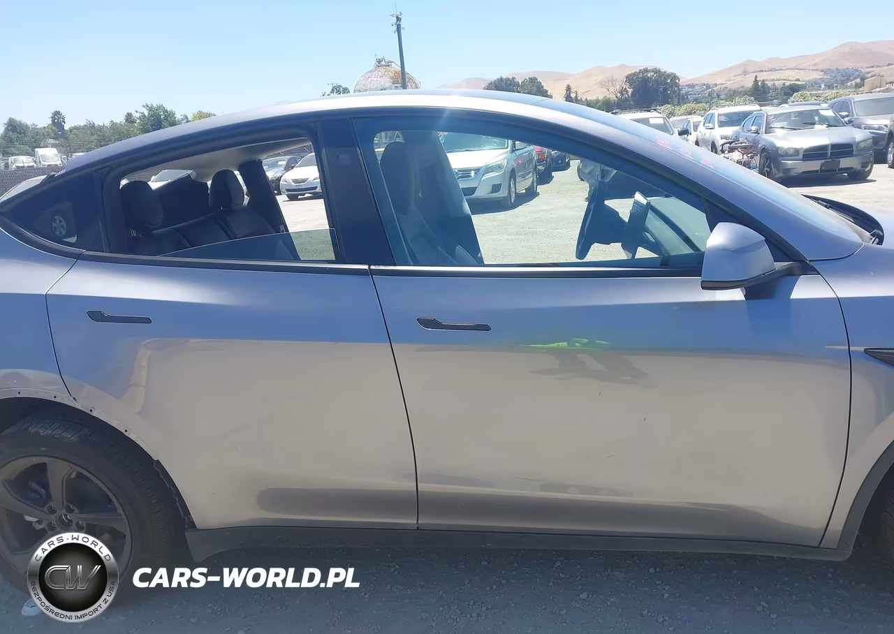 2026 Tesla Model Y All-Wheel Drive-Long Range Launch Series-Premium All-Wheel Drive VIN:7SAYGDEE7TF344153 - 13