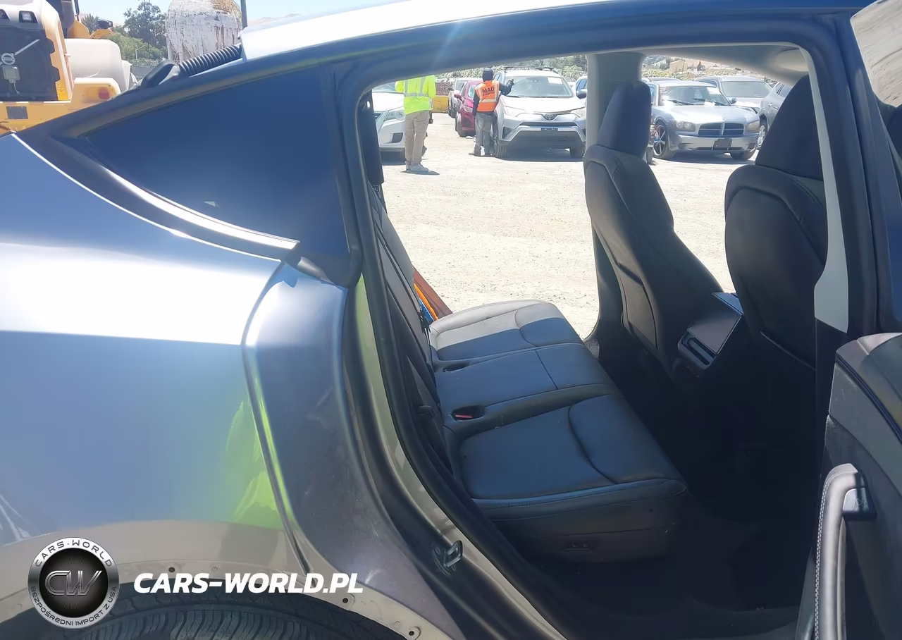 2026 Tesla Model Y All-Wheel Drive-Long Range Launch Series-Premium All-Wheel Drive VIN:7SAYGDEE7TF344153 - 8