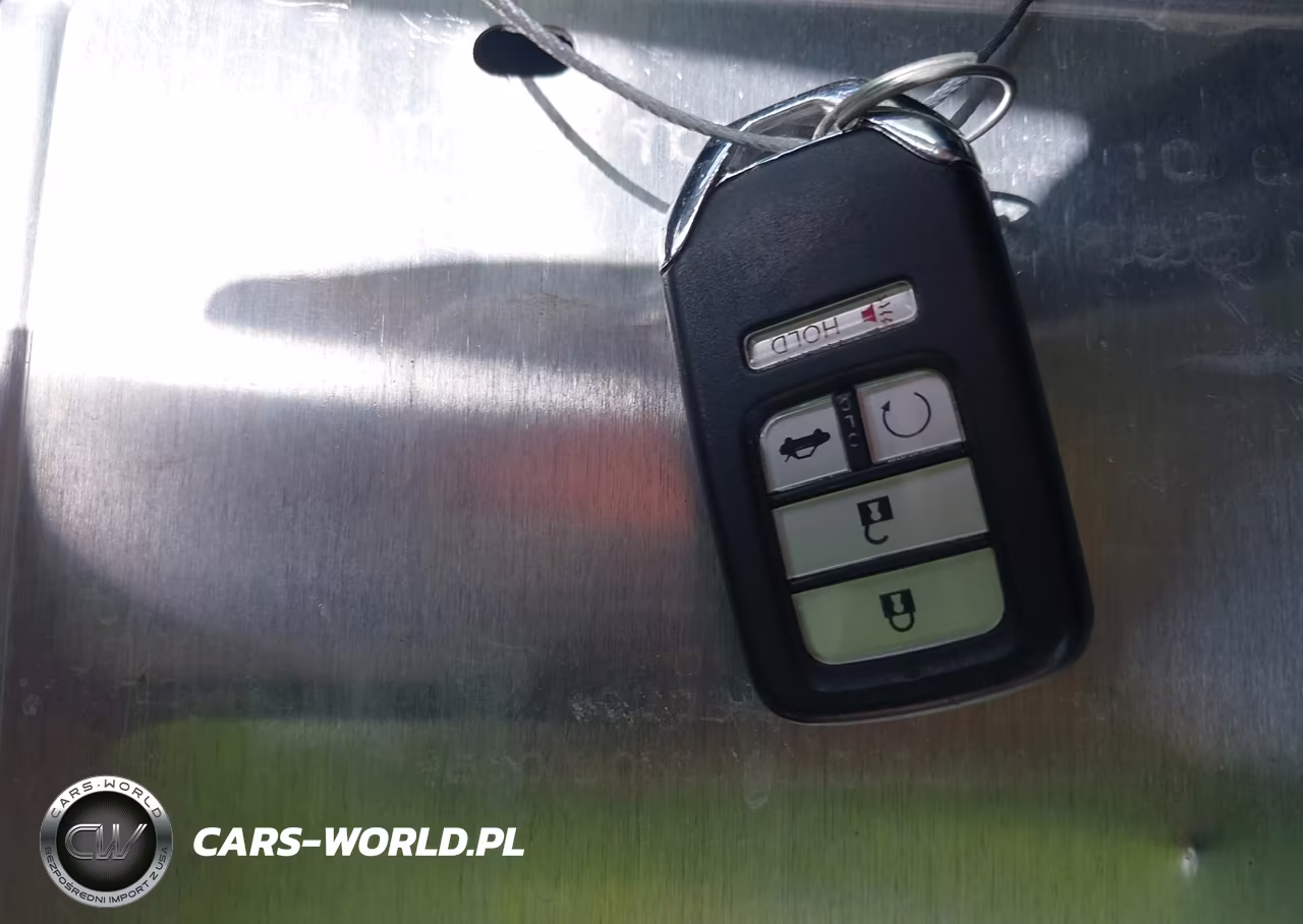 2022 Honda Accord Hybrid Touring VIN:1HGCV3F99NA009546 - 11