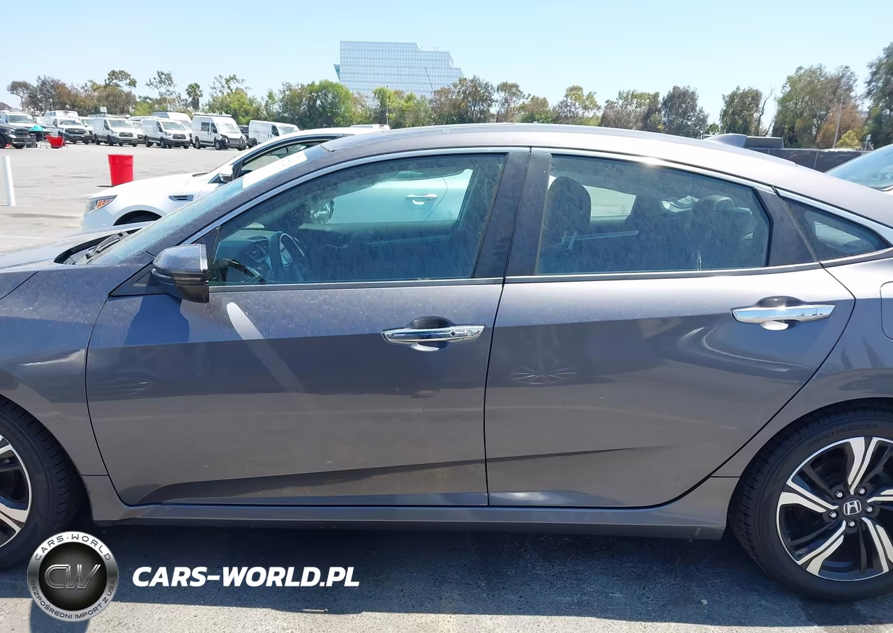 2016 Honda Civic Touring VIN:2HGFC1F97GH635074 - 14