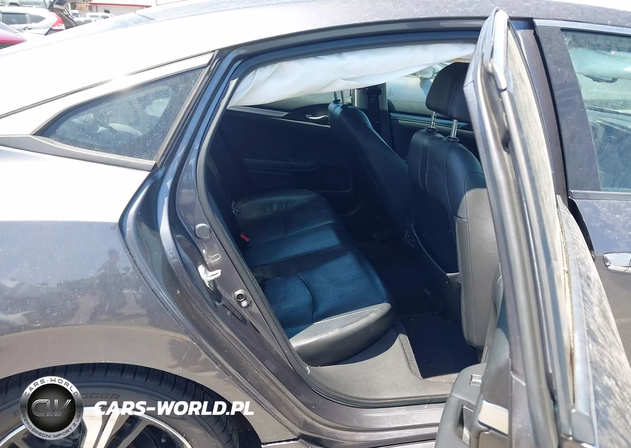 2016 Honda Civic Touring VIN:2HGFC1F97GH635074 - 8