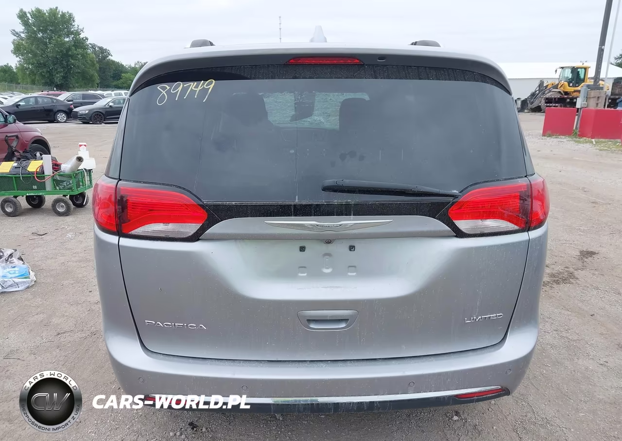 2017 Chrysler Pacifica Limited VIN:2C4RC1GG5HR620108 - 16