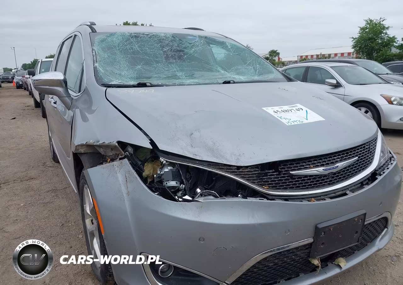2017 Chrysler Pacifica Limited VIN:2C4RC1GG5HR620108 - 6