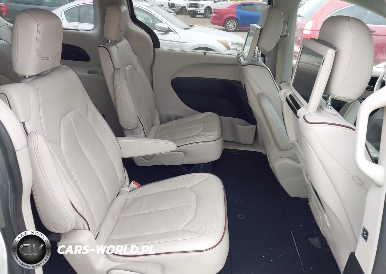2017 Chrysler Pacifica Limited VIN:2C4RC1GG5HR620108 - 8