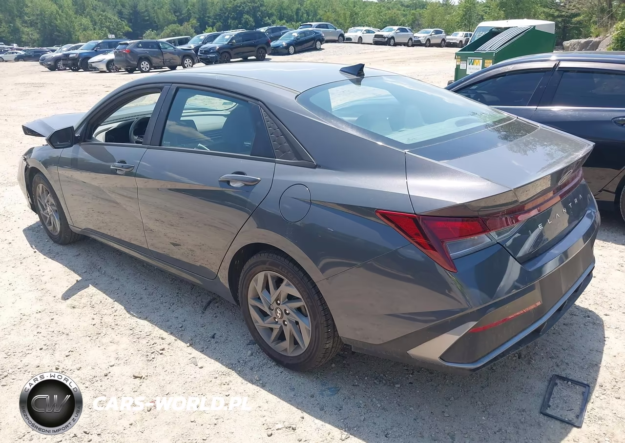 2024 Hyundai Elantra Sel VIN:KMHLM4DG9RU637986 - 3