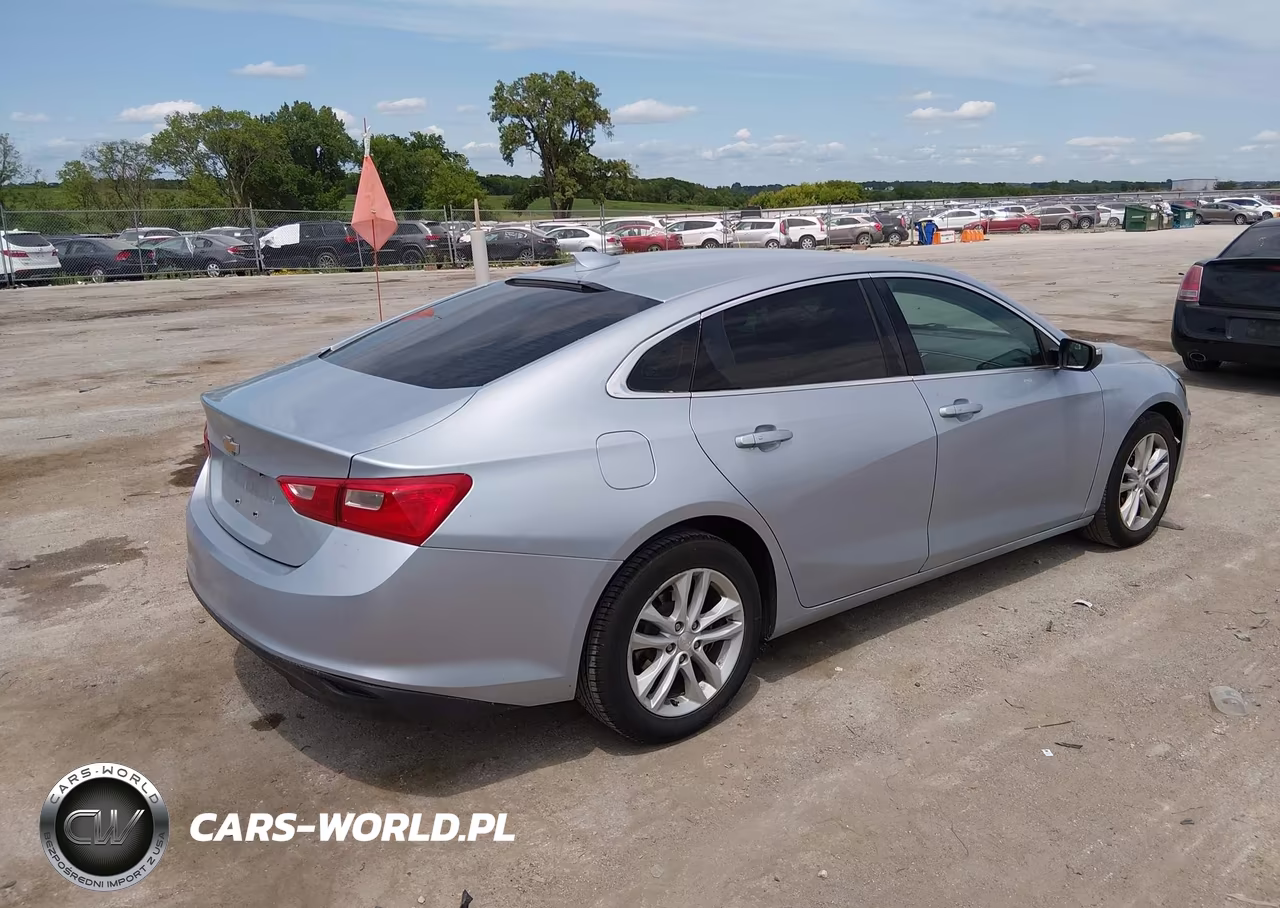 2017 Chevrolet Malibu 1Lt VIN:1G1ZE5ST4HF186611 - 4