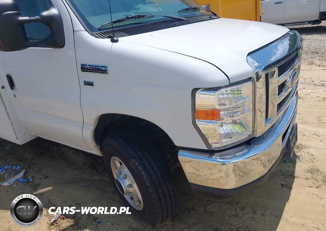 2018 Ford E-350 Cutaway VIN:1FDWE3F67JDC07807 - 24