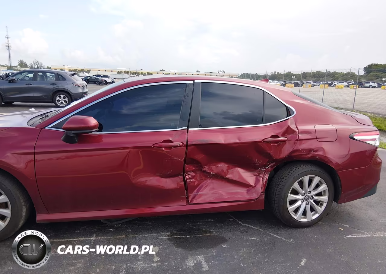 2019 Toyota Camry Le VIN:4T1B11HK2KU757944 - 6