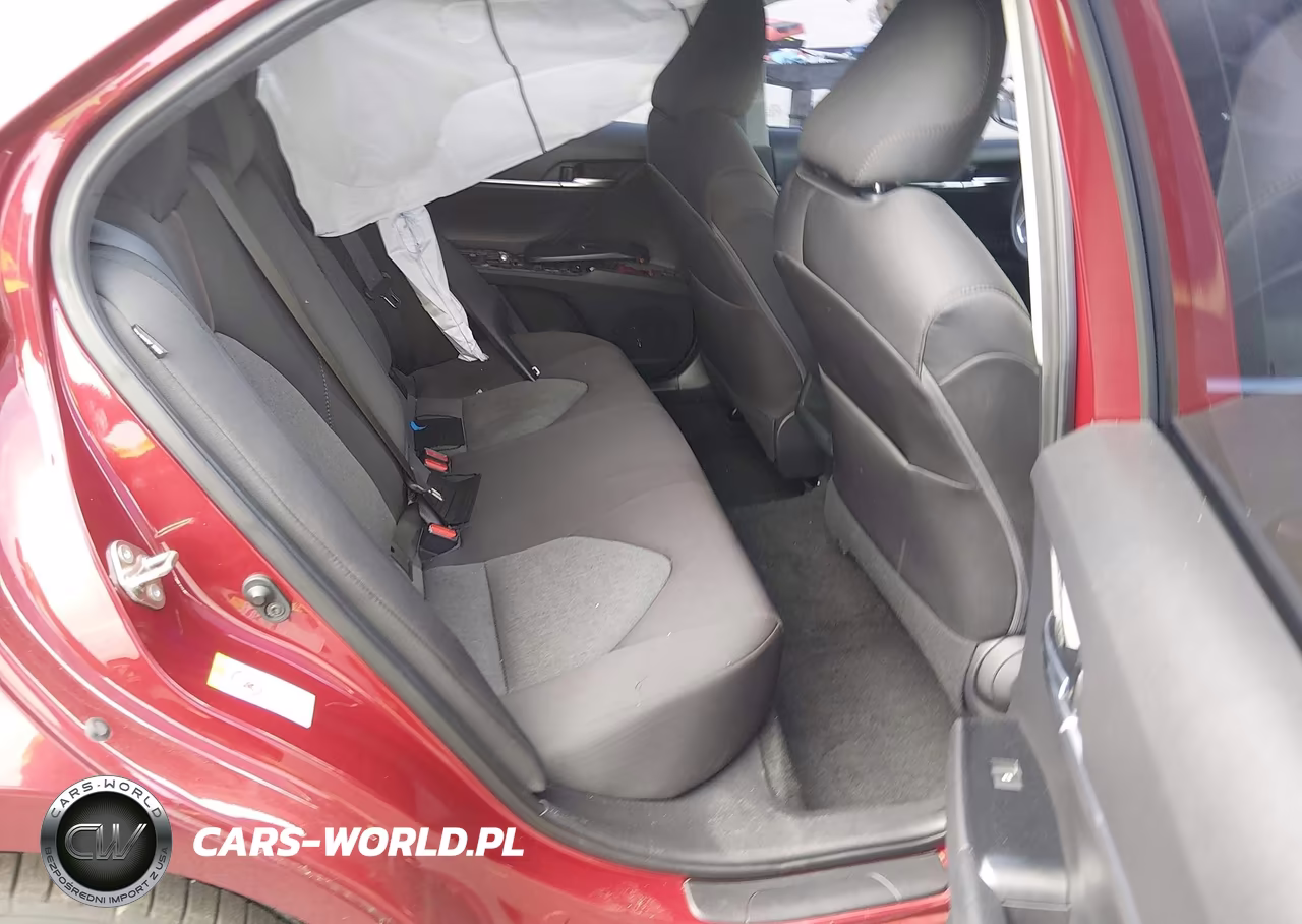 2019 Toyota Camry Le VIN:4T1B11HK2KU757944 - 8