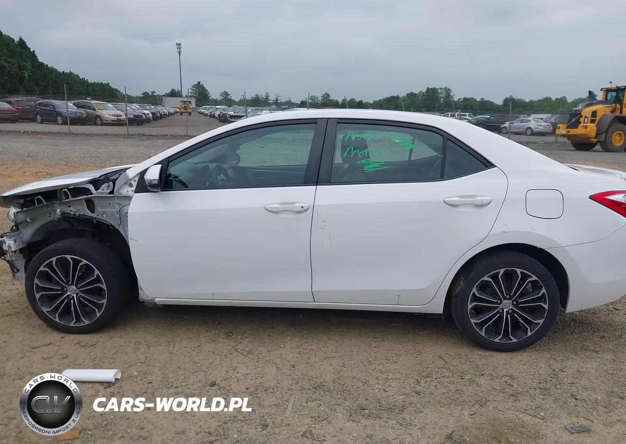 2015 Toyota Corolla S Plus VIN:2T1BURHE5FC253587 - 14