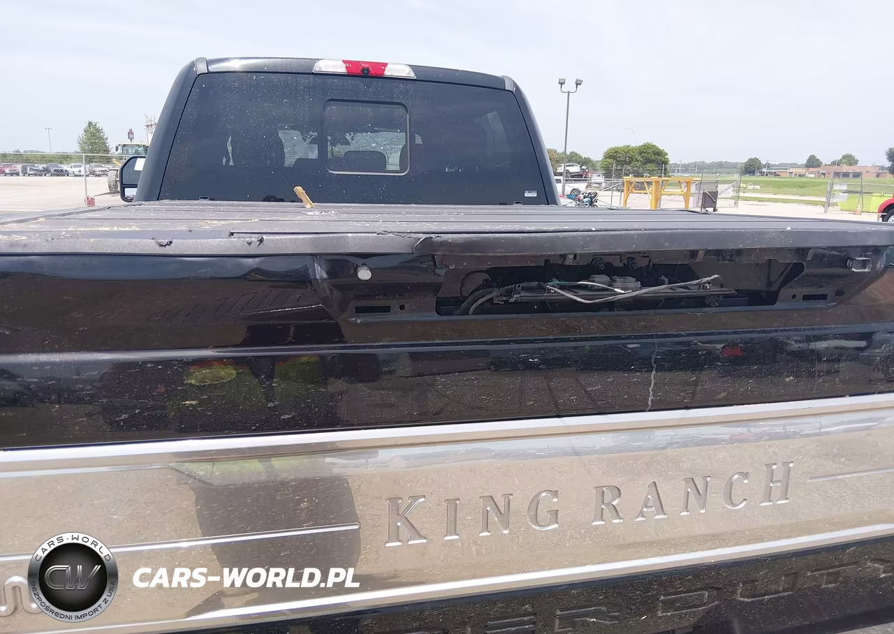 2018 Ford F-350 King Ranch-Lariat-Limited-Platinum-Xl-Xlt VIN:1FT8W3BT2JEB95078 - 18